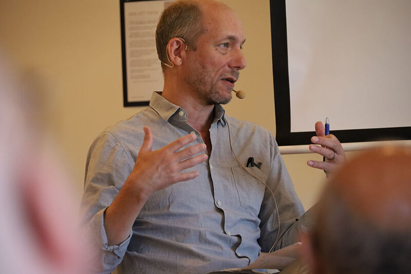 Researcher studying digital democracy at IFFS